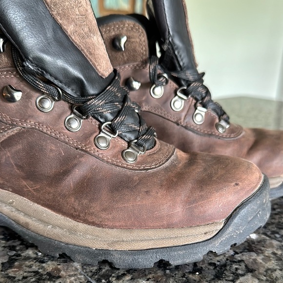 Timberland mid waterproof Brown and Black Rugged Outdoor Boots EUC 8 - Picture 3 of 14